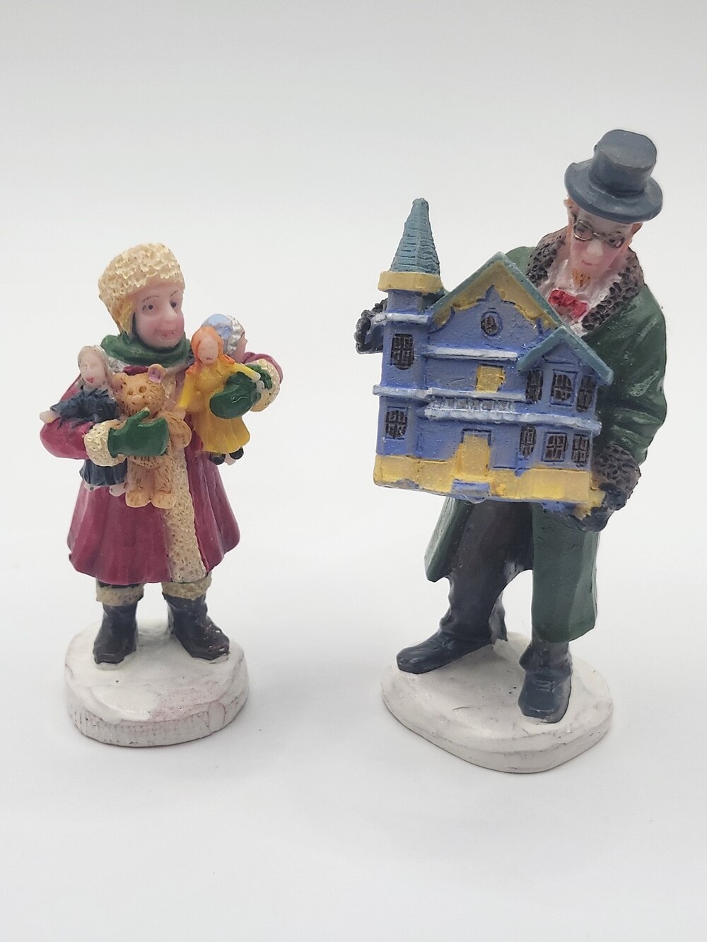 Retired Lemax Caddington "Dad's Christmas Surprise" Figurine Set SKU 42880 2005